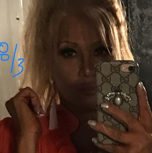 Meet your Posher, Linda - Picture 1 of 1